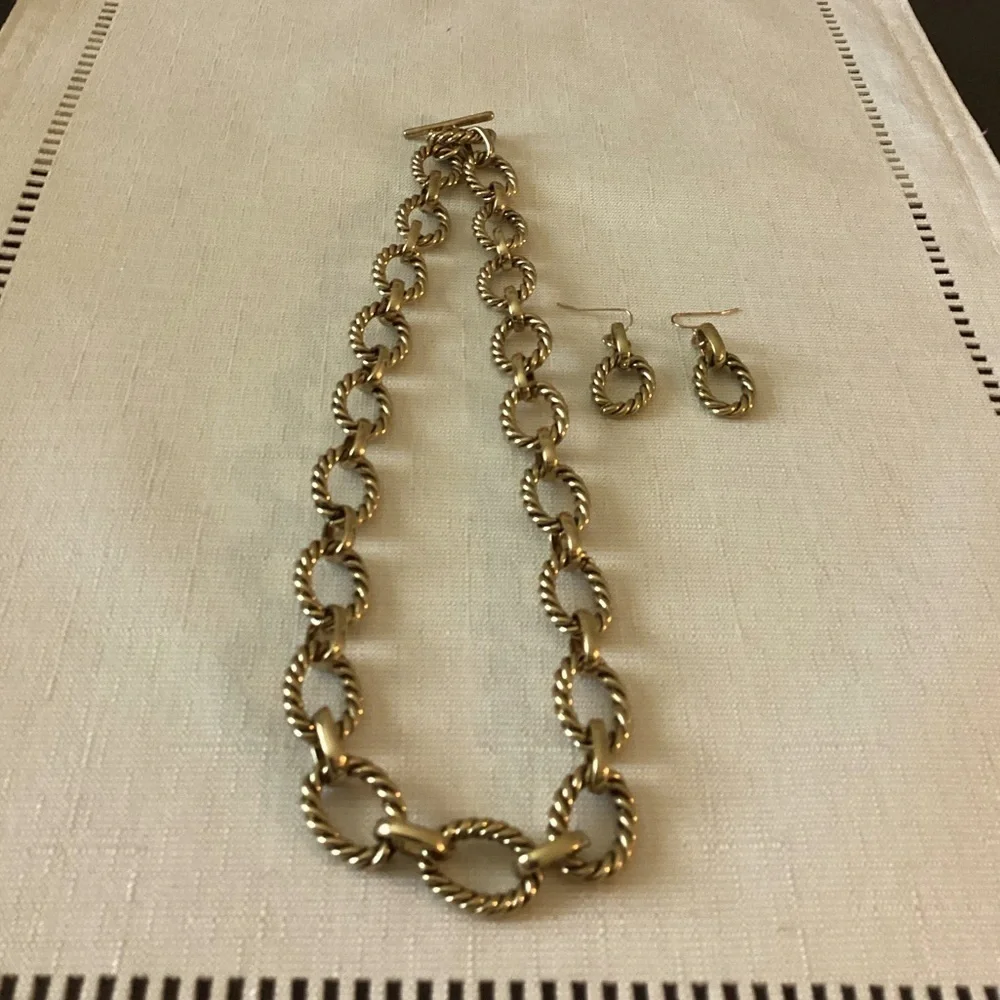 Premier Design Chunky Gold Tone Link Necklace and Earrings